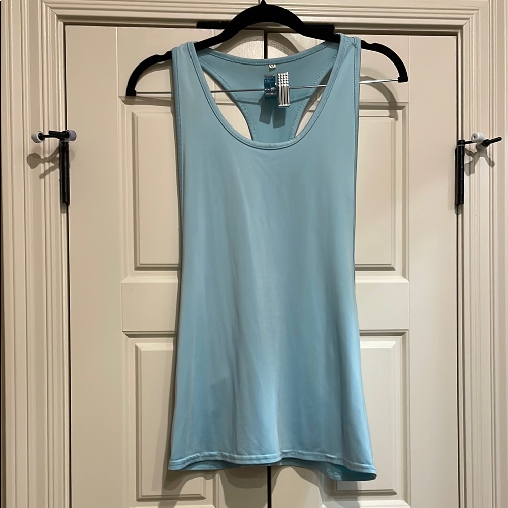 M Women’s Workout Top